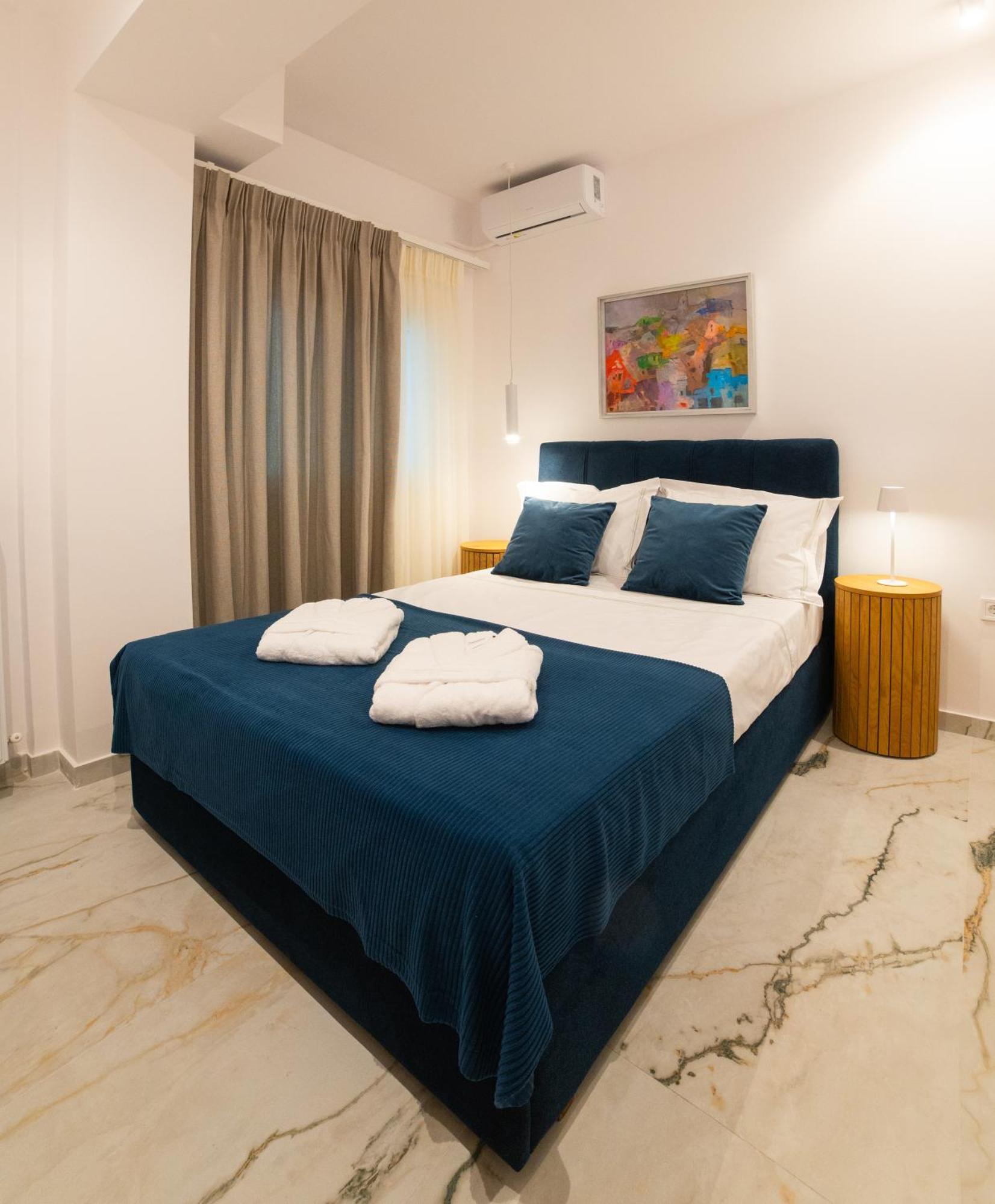 Versusartsuites *