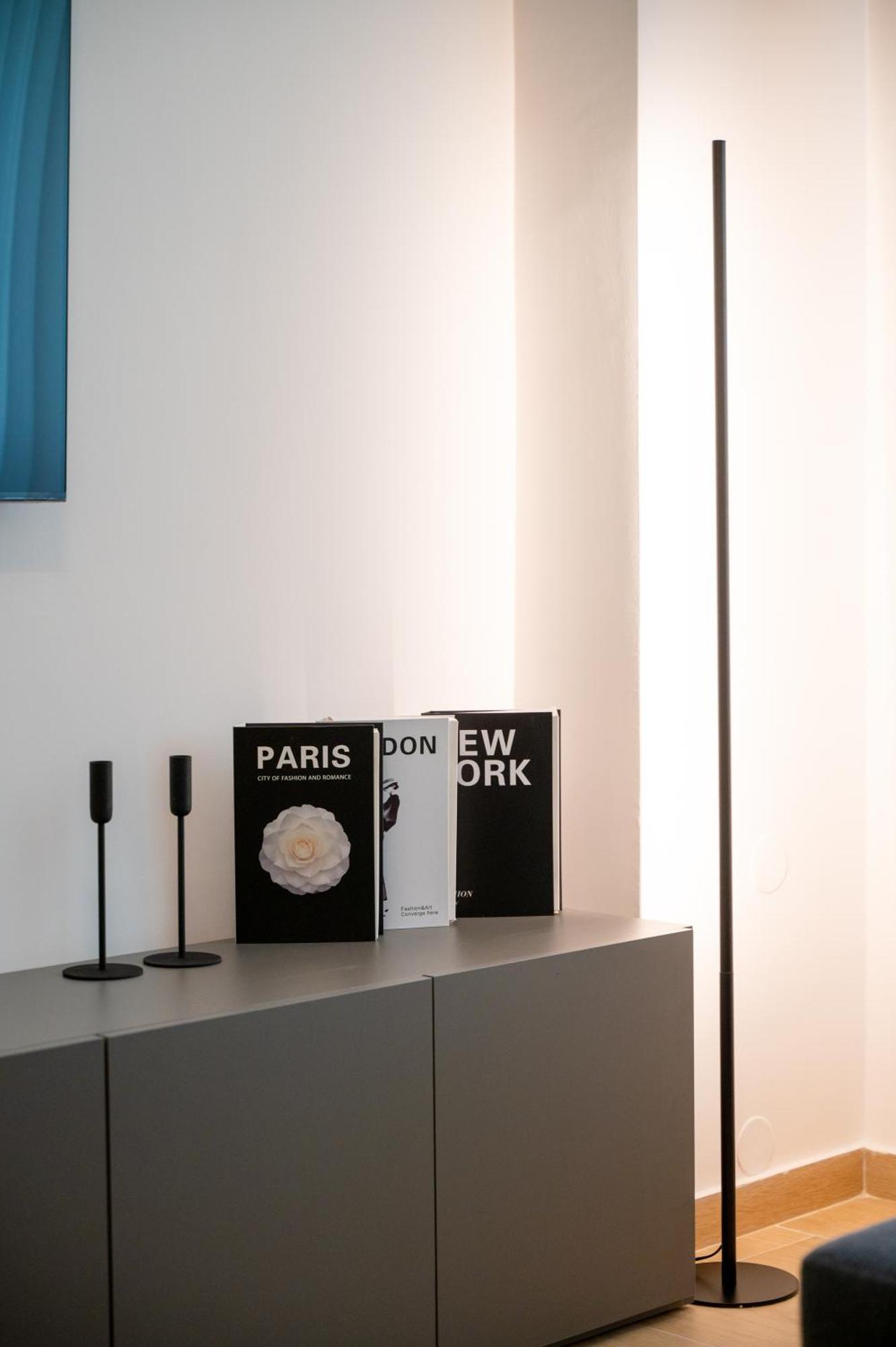 Versusartsuites Apartment *